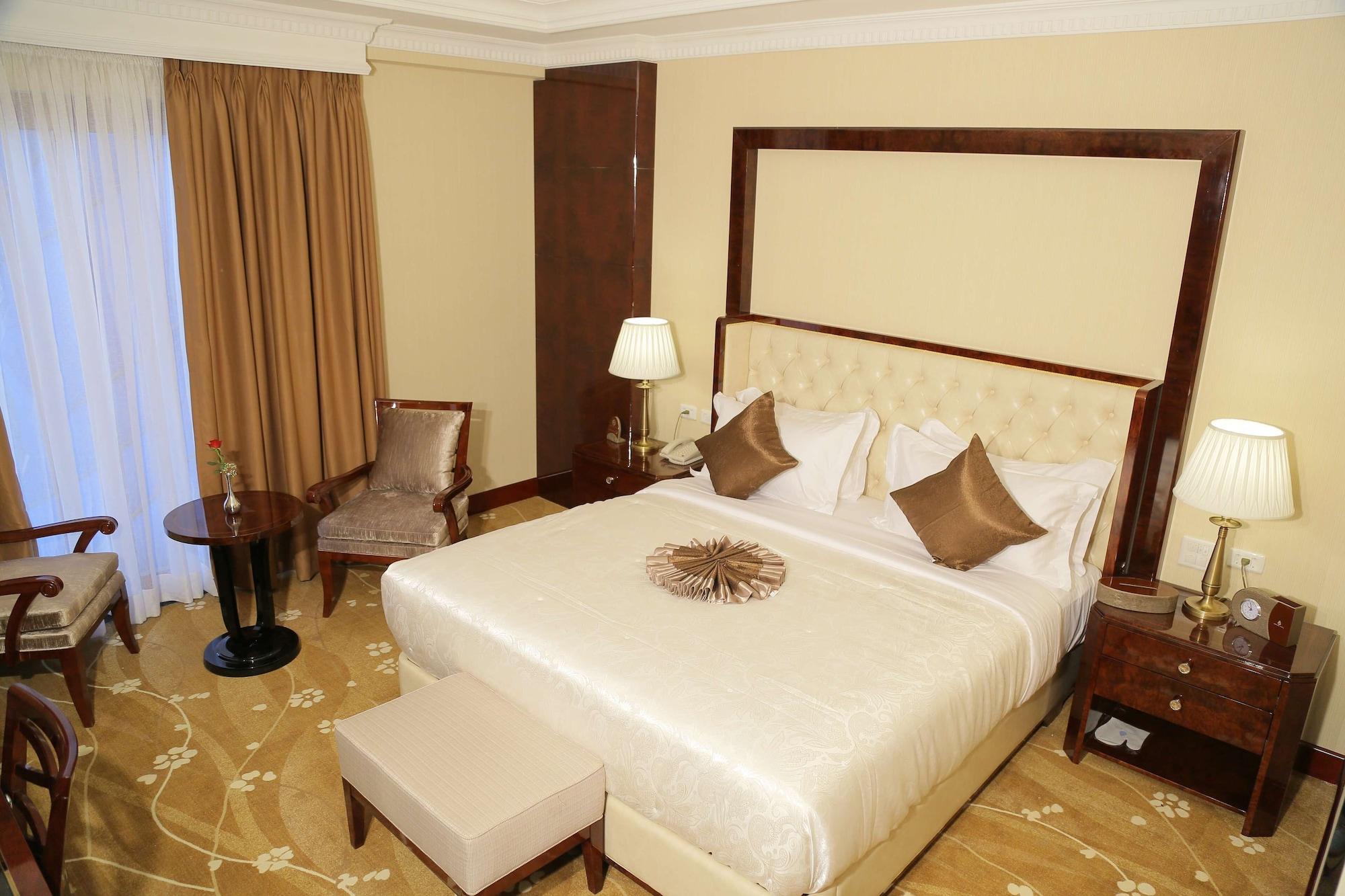 Sapphire Addis Hotel Екстериор снимка