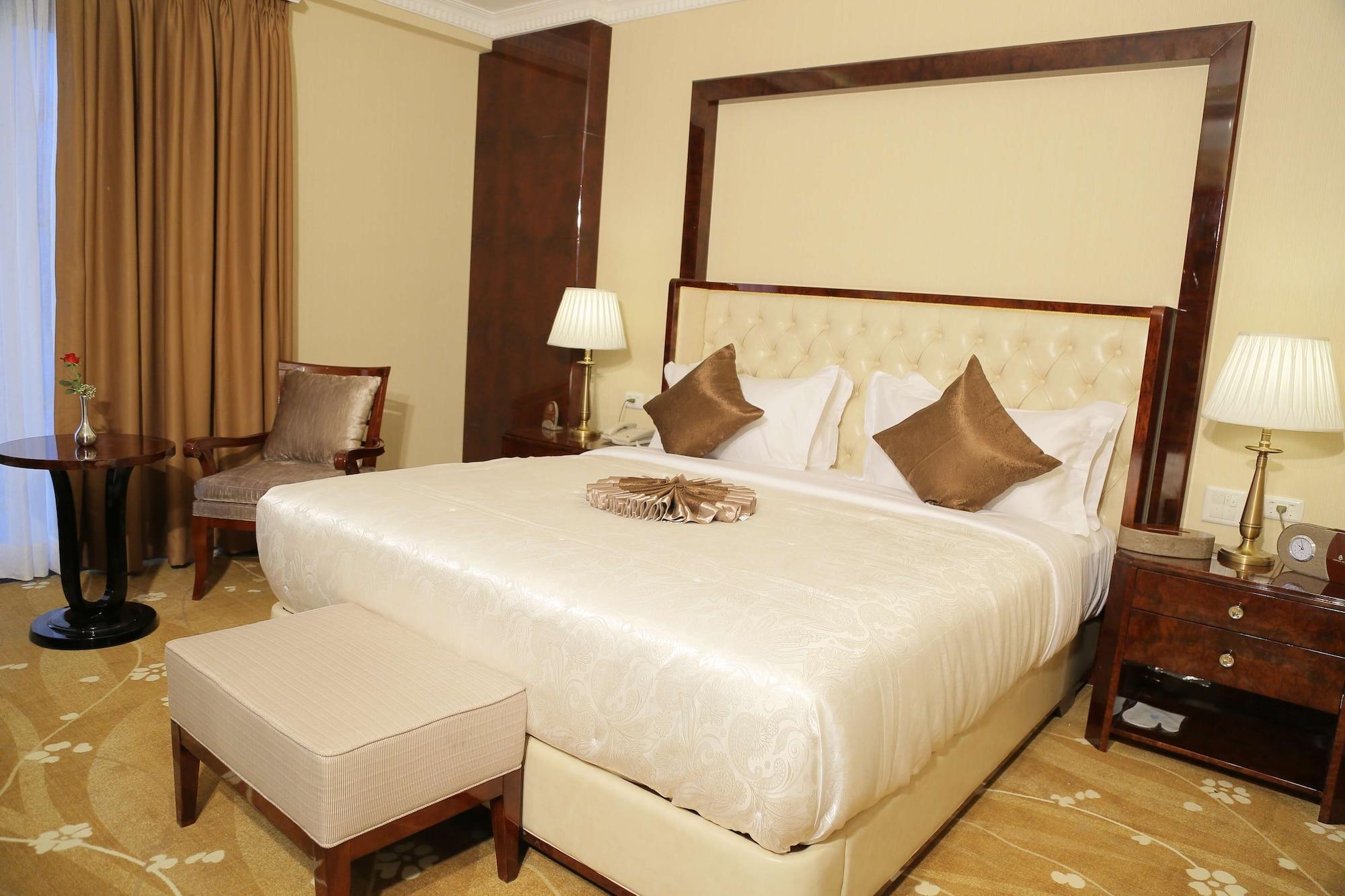 Sapphire Addis Hotel Екстериор снимка