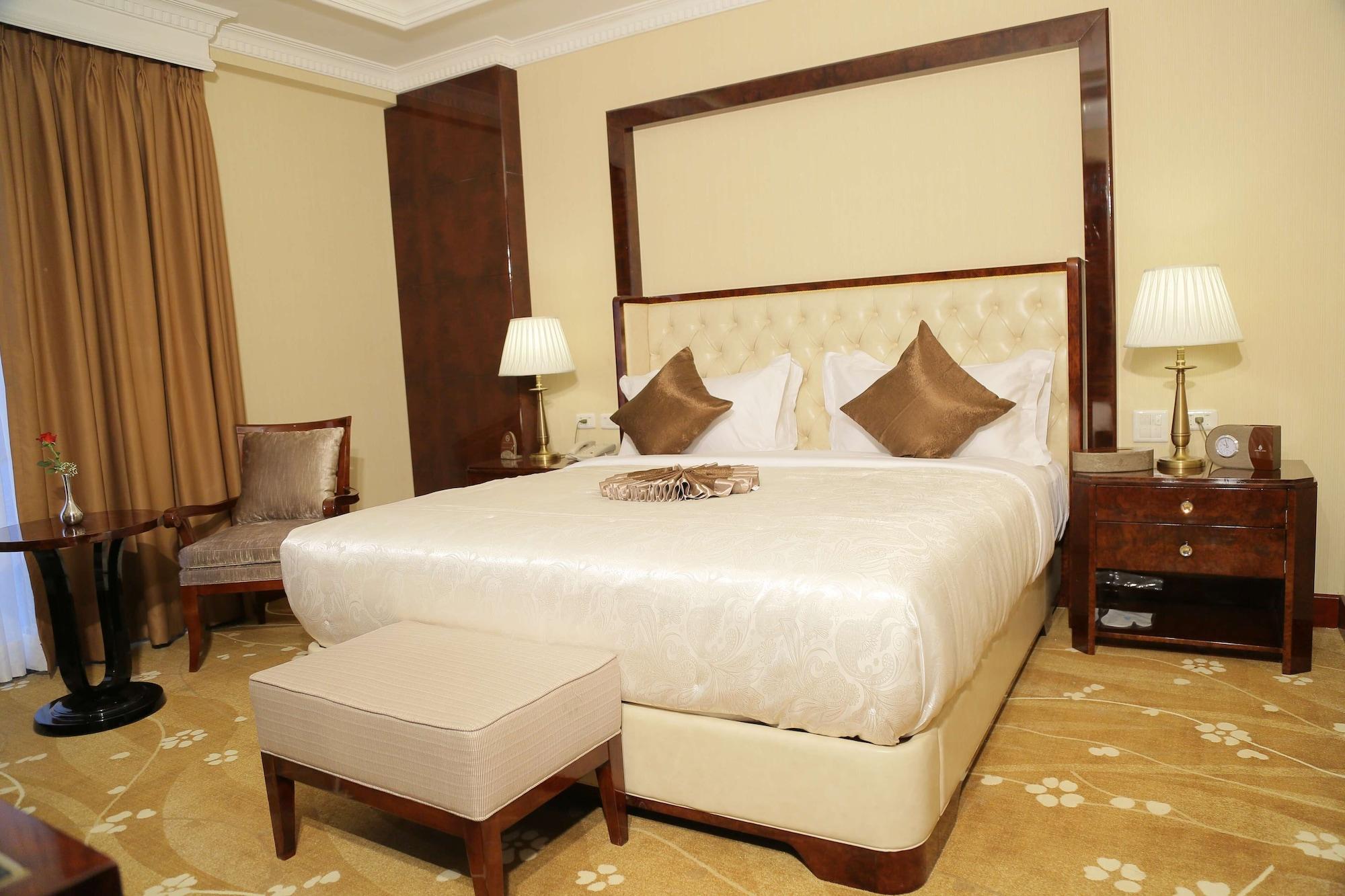 Sapphire Addis Hotel Екстериор снимка