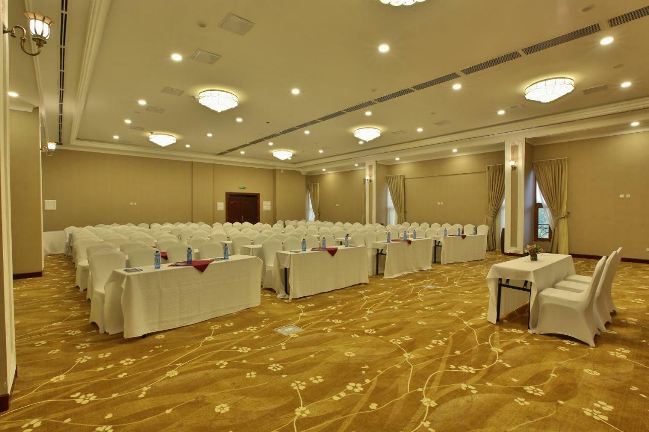 Sapphire Addis Hotel Екстериор снимка