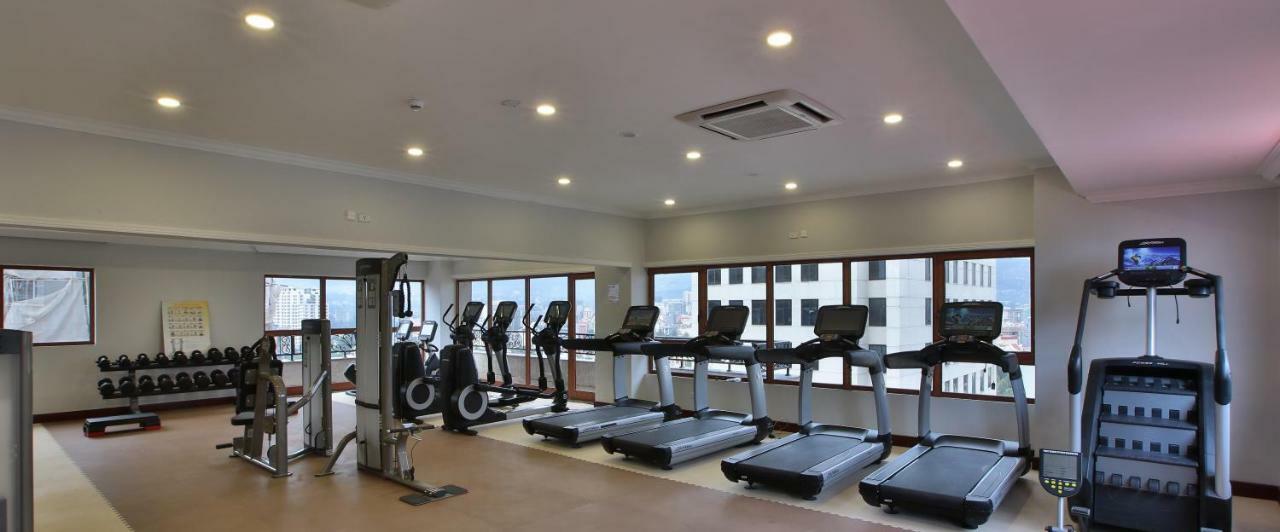 Sapphire Addis Hotel Екстериор снимка